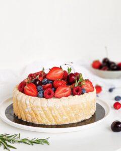 Charlotte aux fruits